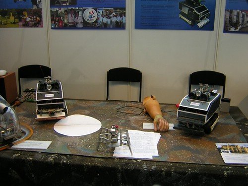 Выставка \"Интеллектуальные роботы 2005\"