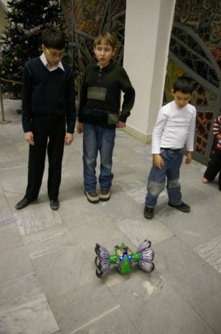 Выставка \"Каникулы роботов 2011\"