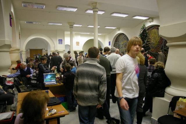 Выставка \"Каникулы роботов 2011\"